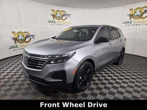 Used 2023 Chevrolet Equinox LS w/ LS Convenience Package image 3