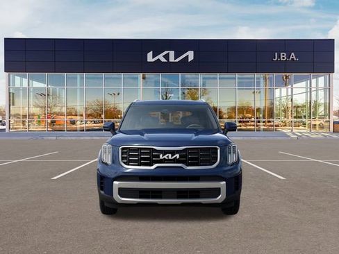 New 2025 Kia Telluride S image 2