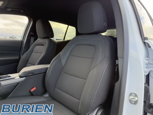 New 2026 Chevrolet Equinox EV LT image 12