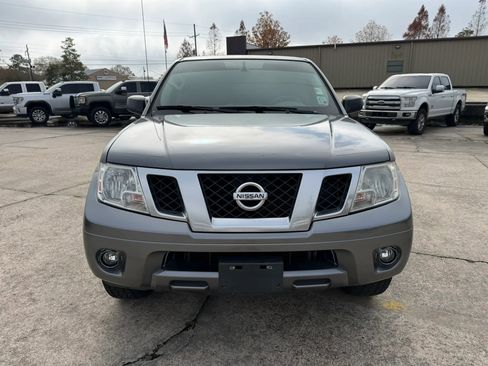 Used 2019 Nissan Frontier Desert Runner image 10