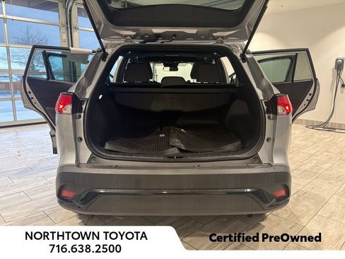 Used 2024 Toyota Corolla Cross AWD Hybrid w/ Moonroof Package image 24