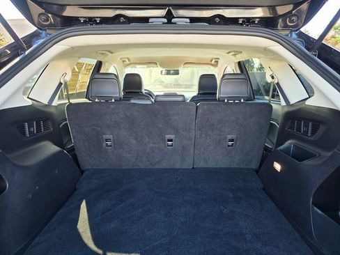 Used 2023 Ford Edge SEL image 12