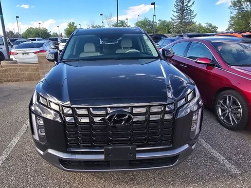 Used 2024 Hyundai Palisade Limited AWD/4WD image 19