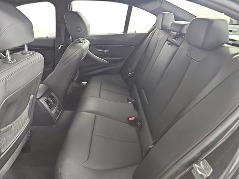 Used 2018 BMW 330i Sedan RWD image 13