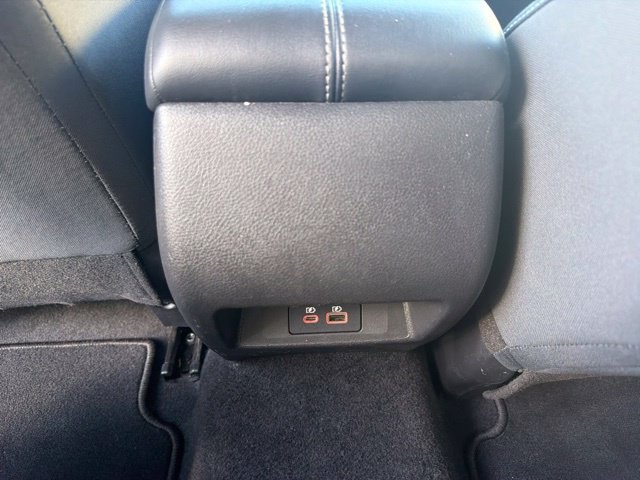 Used 2025 Nissan Altima 2.5 SV FWD image 15