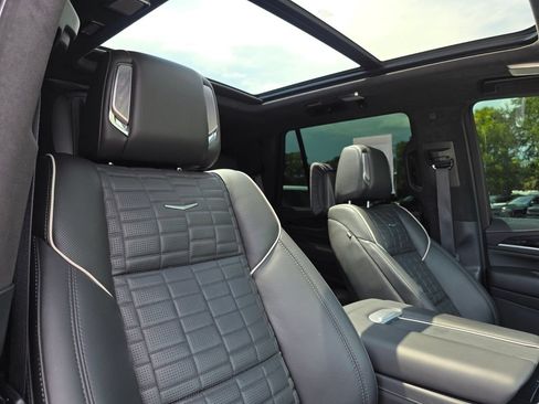 Used 2023 Cadillac Escalade V w/ LPO, ONYX Package AWD/4WD image 16
