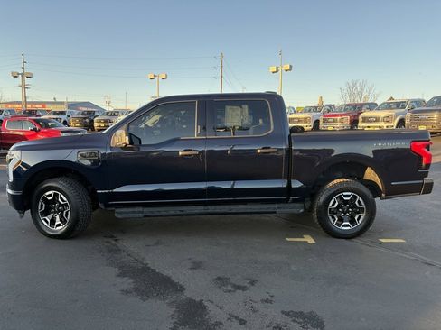 Certified 2022 Ford F150 Lightning XLT image 12