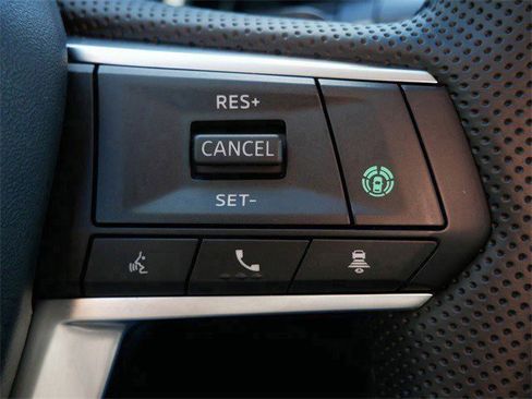 Used 2025 Mitsubishi Outlander SEL image 27