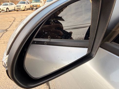 Used 2020 Kia Optima LX image 23