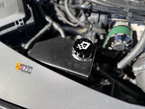 Used 2018 Cadillac CTS V w/ Luxury Package image 82