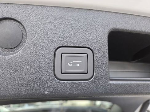 New 2026 GMC Terrain Elevation image 18