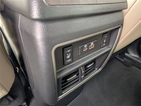 Certified 2024 Nissan Murano Platinum w/ Cargo Package image 28