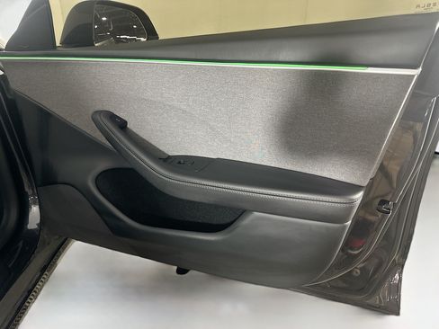 Used 2025 Tesla Model 3 Long Range RWD image 31
