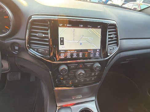 Used 2021 Jeep Grand Cherokee Laredo X RWD image 6