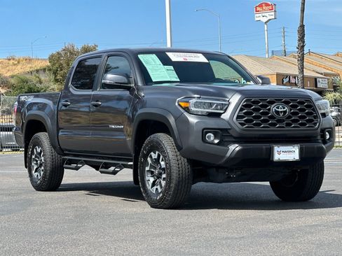 Used 2023 Toyota Tacoma TRD Off-Road AWD/4WD image 8