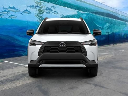 New 2026 Toyota Corolla Cross LE w/ Moonroof Package FWD image 2
