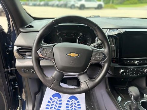 Used 2022 Chevrolet Traverse LT AWD/4WD image 18