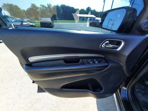 Used 2017 Dodge Durango SXT w/ Quick Order Package 23B AWD/4WD image 8