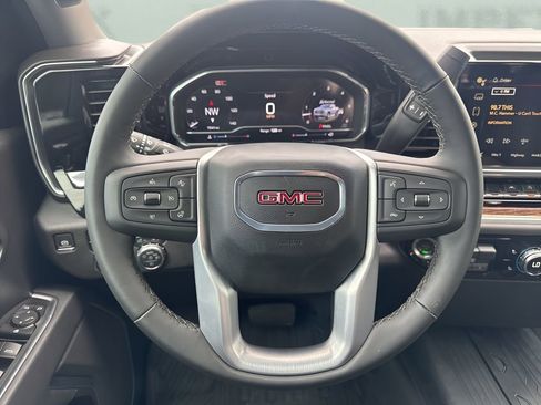 Used 2025 GMC Sierra 1500 Elevation w/ LPO, Elevation Black Package image 13