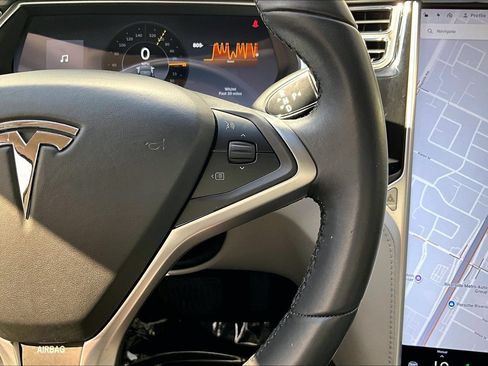 Used 2013 Tesla Model S RWD image 18