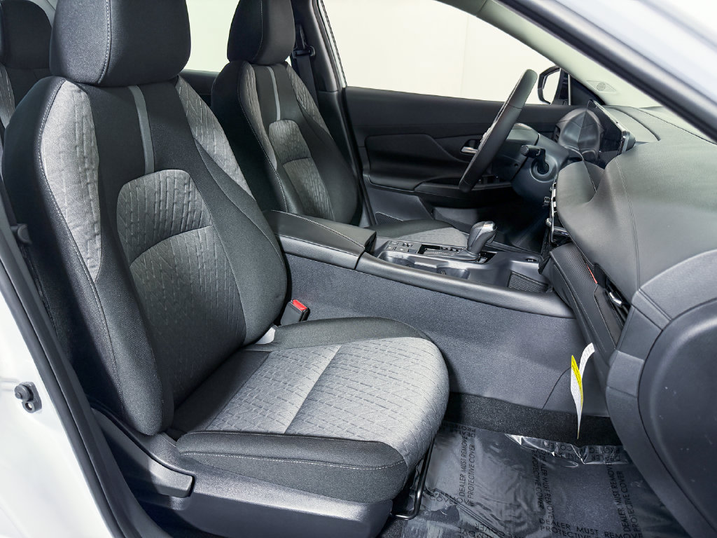 Certified 2026 Nissan Sentra SV w/ SV Convenience Package FWD image 15