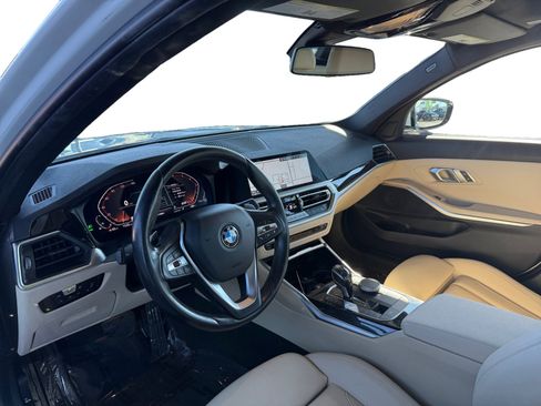 Used 2019 BMW 330i Sedan w/ Driving Assistance Package image 9