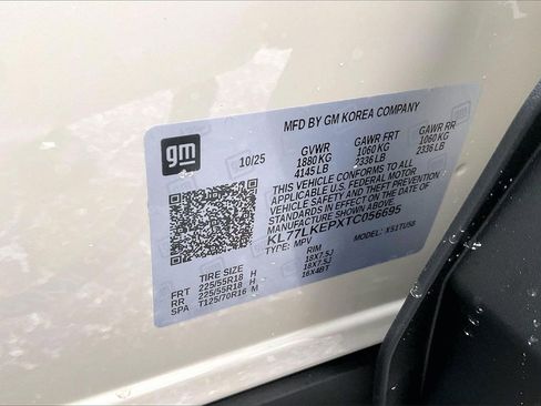 New 2026 Chevrolet Trax ACTIV w/ Sunroof Package image 9