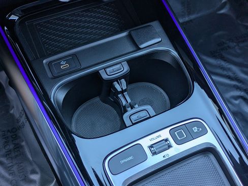 New 2025 Mercedes-Benz GLA 250 4MATIC image 11