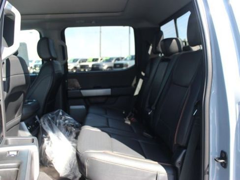 New 2025 Ford F350 Lariat w/ Lariat Ultimate Package image 17