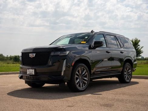 Used 2022 Cadillac Escalade Sport Platinum AWD/4WD image 3