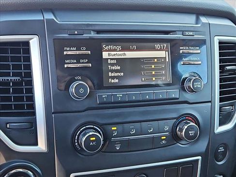 Used 2017 Nissan Titan S image 14