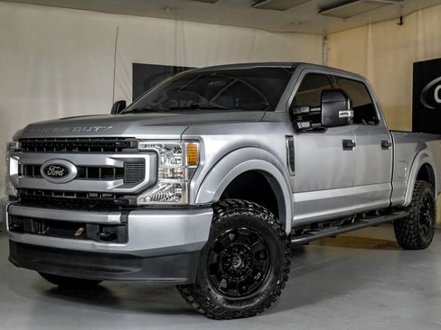 Used 2020 Ford F250 XLT image 4