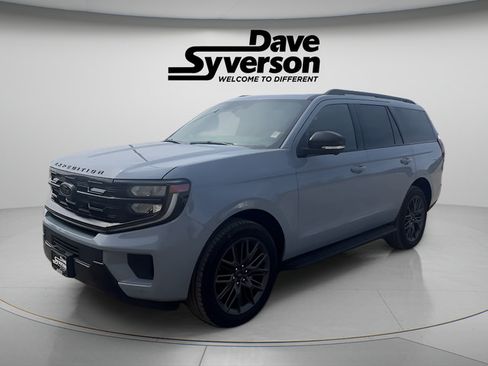 New 2026 Ford Expedition Platinum w/ Stealth Appearance Package AWD/4WD image 1
