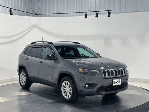 Used 2022 Jeep Cherokee Latitude Lux AWD/4WD image 40