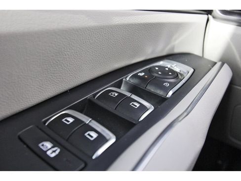 Used 2025 Kia Sorento S w/ Panoramic Sunroof Package FWD image 22