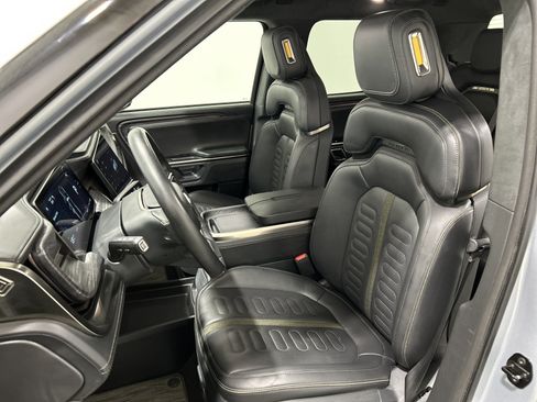 Used 2023 Rivian R1T Adventure AWD/4WD image 22