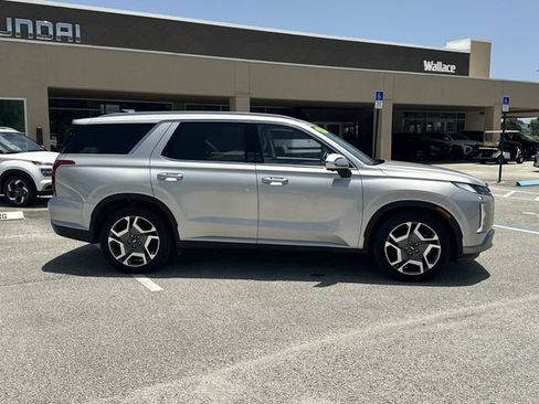 Certified 2023 Hyundai Palisade SEL w/ Cargo Package FWD image 5