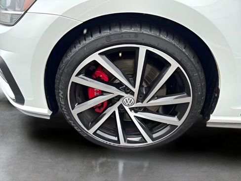 Used 2019 Volkswagen GTI S w/ Driver Assistance Package image 9