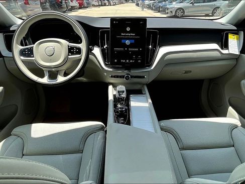 New 2026 Volvo XC60 B5 Ultra w/ Protection Package Premier image 9