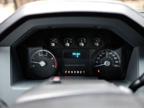 Used 2016 Ford F450 XLT w/ XLT Interior Package image 35