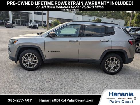 Used 2022 Jeep Compass Latitude AWD/4WD image 7