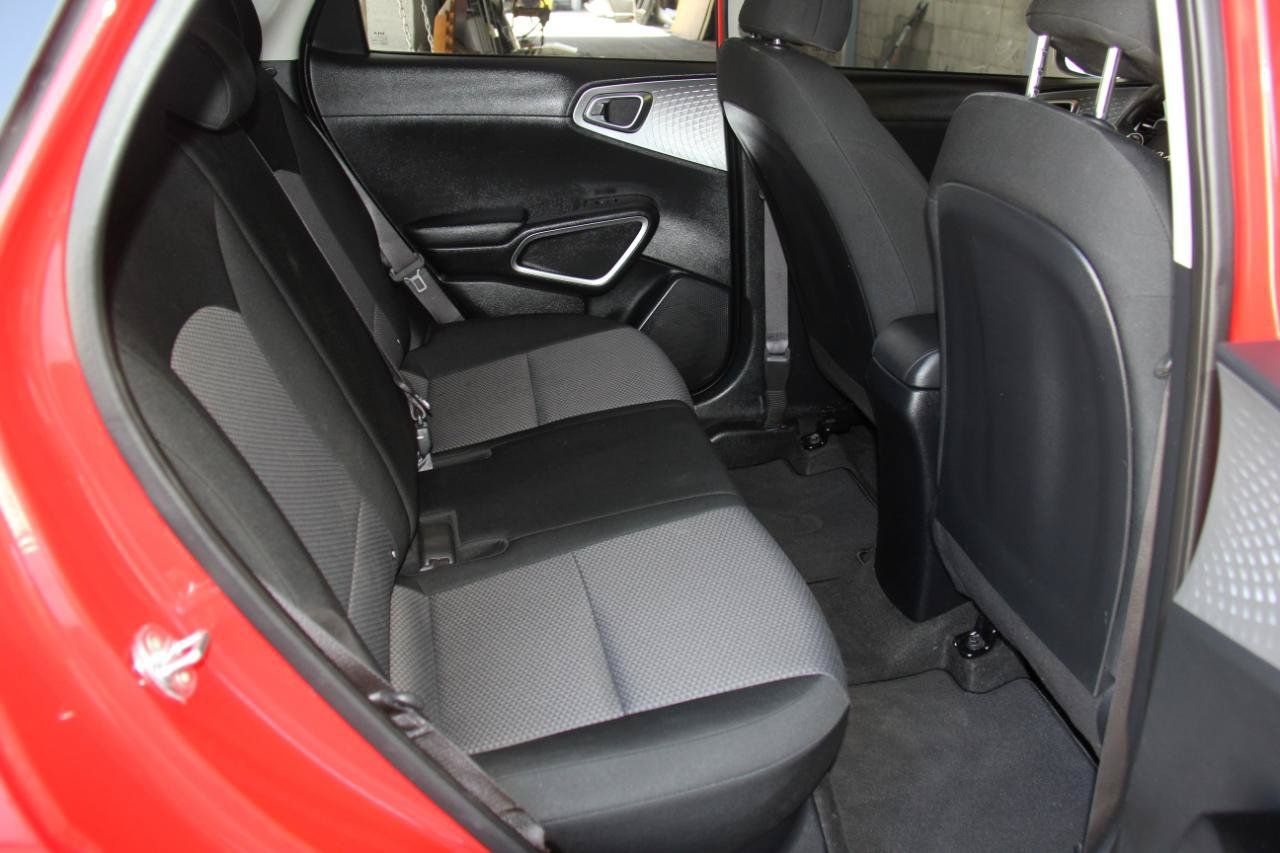 Used 2022 Kia Soul LX w/ Technology Package FWD image 27