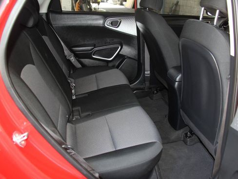 Used 2022 Kia Soul LX w/ Technology Package FWD image 27