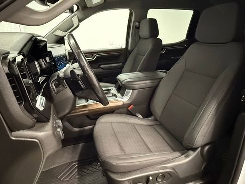 Used 2023 Chevrolet Silverado 1500 RST image 18