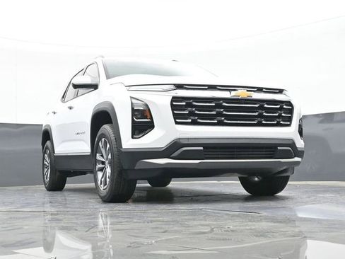 New 2026 Chevrolet Equinox LT w/ Convenience Package II FWD image 56