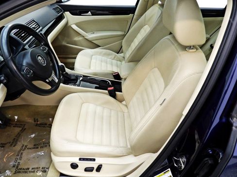 Used 2014 Volkswagen Passat TDI SEL Premium FWD image 8