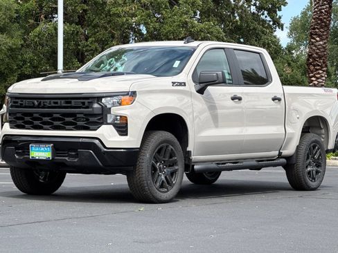 New 2026 Chevrolet Silverado 1500 Custom Trail Boss AWD/4WD image 7