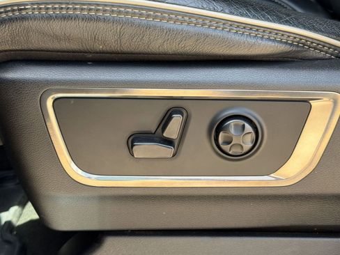 Used 2019 RAM 1500 Limited w/ Advanced Safety Group RWD image 13