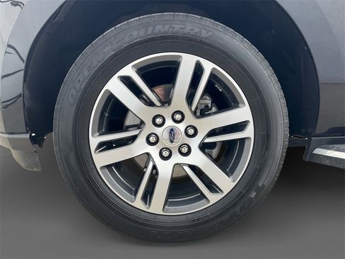 Used 2023 Ford Expedition Max Limited image 15