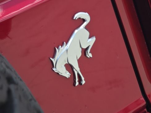 Certified 2025 Ford Bronco Heritage Edition AWD/4WD image 12